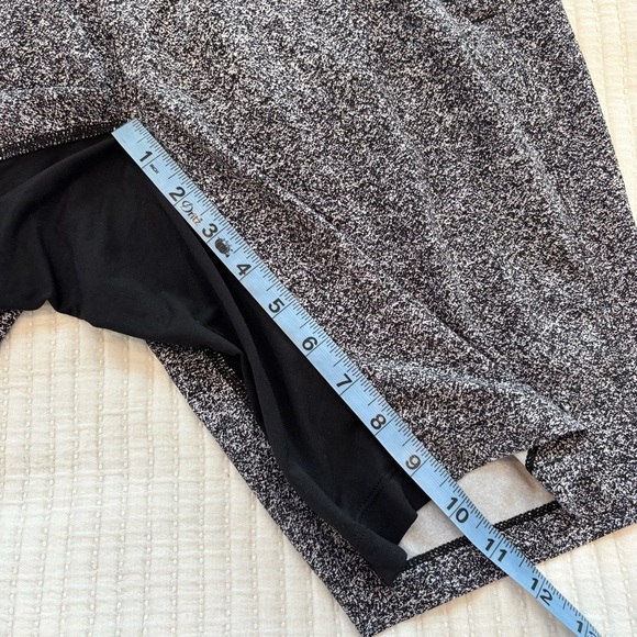 Lululemon T.H.E. Short Linerless Pineweave Alpine White Black Size Medium - Picture 12 of 12